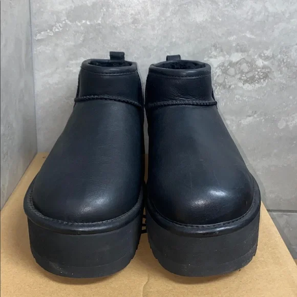 UGG CLASSIC ULTRA MINI PLATFORM - Picture 2 of 5